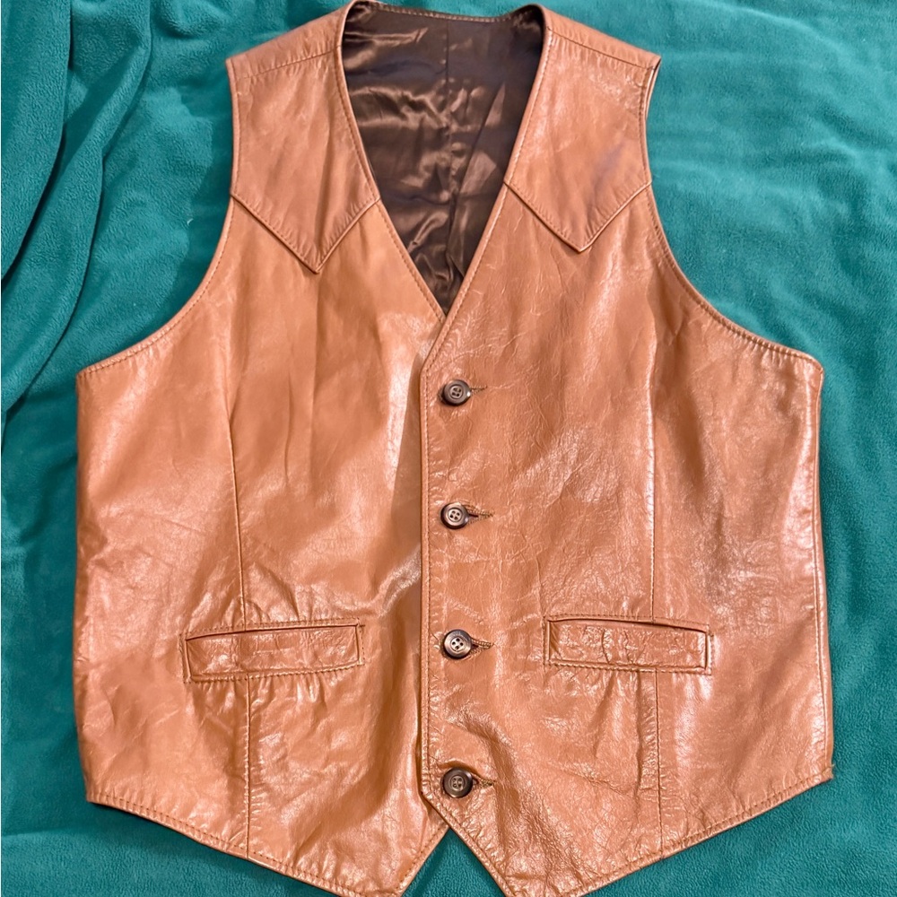 Lariat Men's Tan Leather Vest
